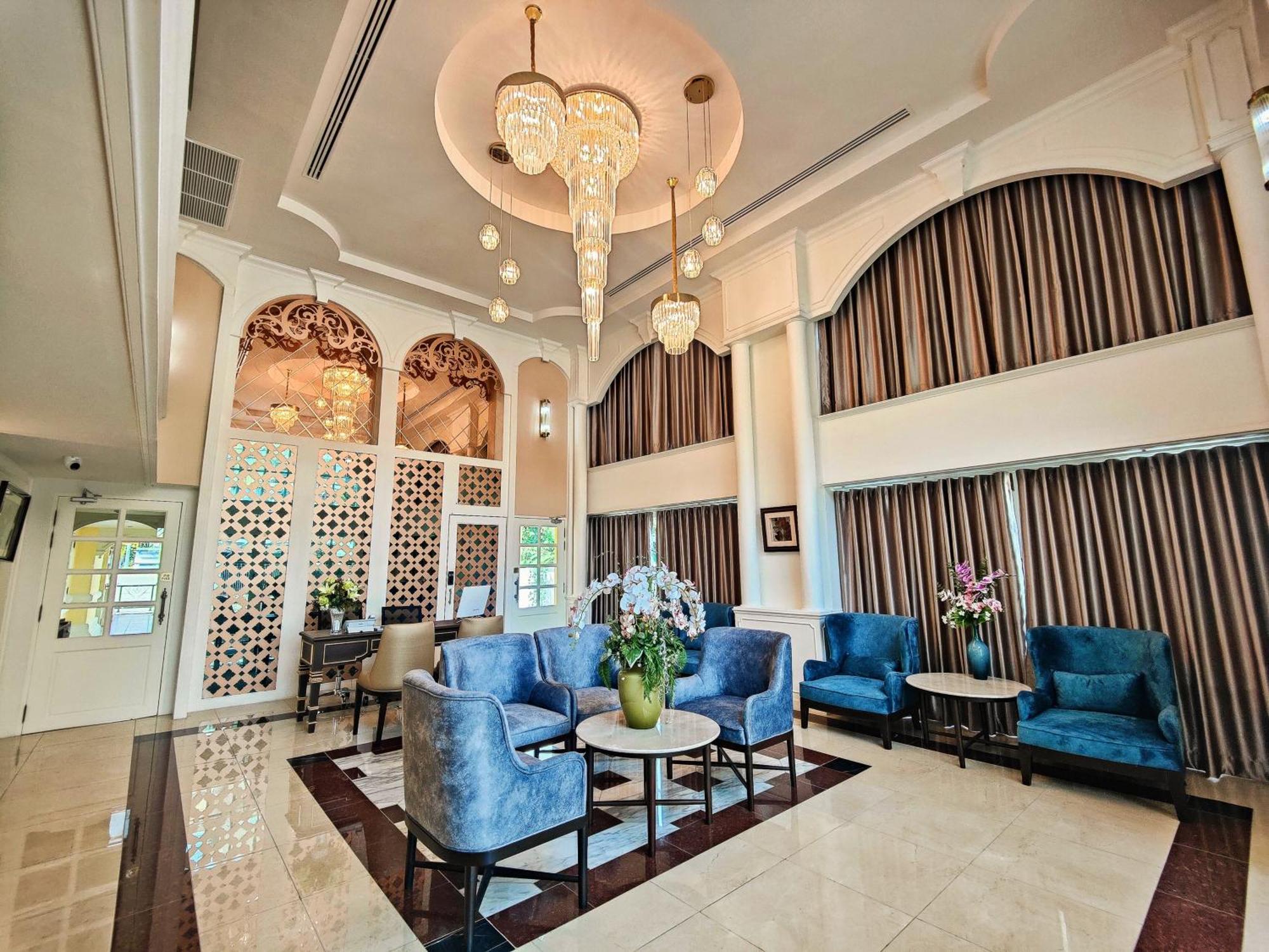 Siri Ratchadamnoen Bangkok Hotel Kültér fotó